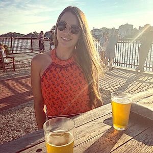 Meet your Posher, Christine